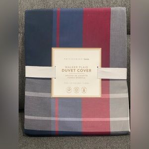 NWT Pottery barn teen Walker Plaid Duvet cover. Twin size.
